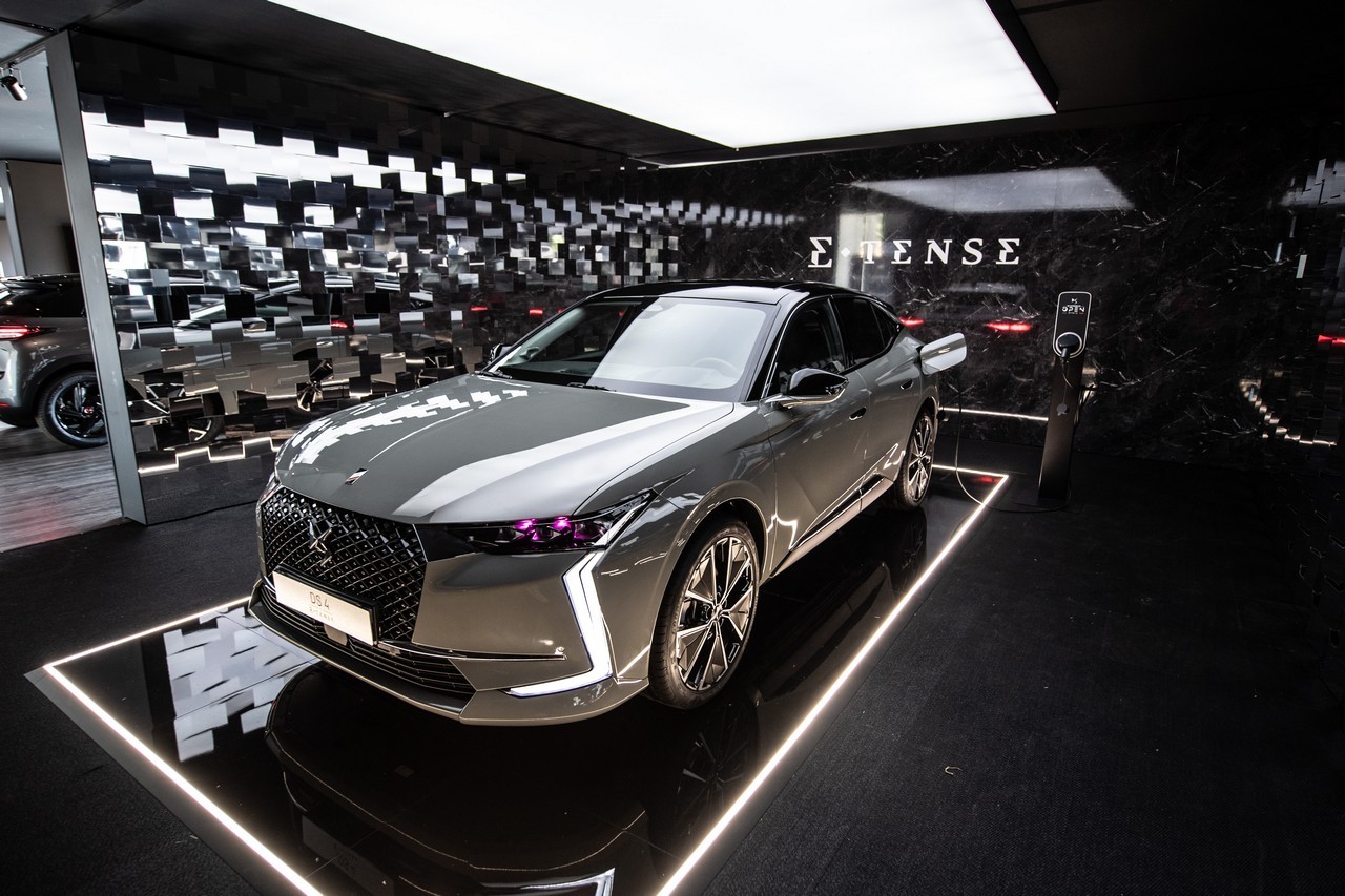 DS Automobiles, la gamma E-Tense agli Open d'Italia di golf 2021