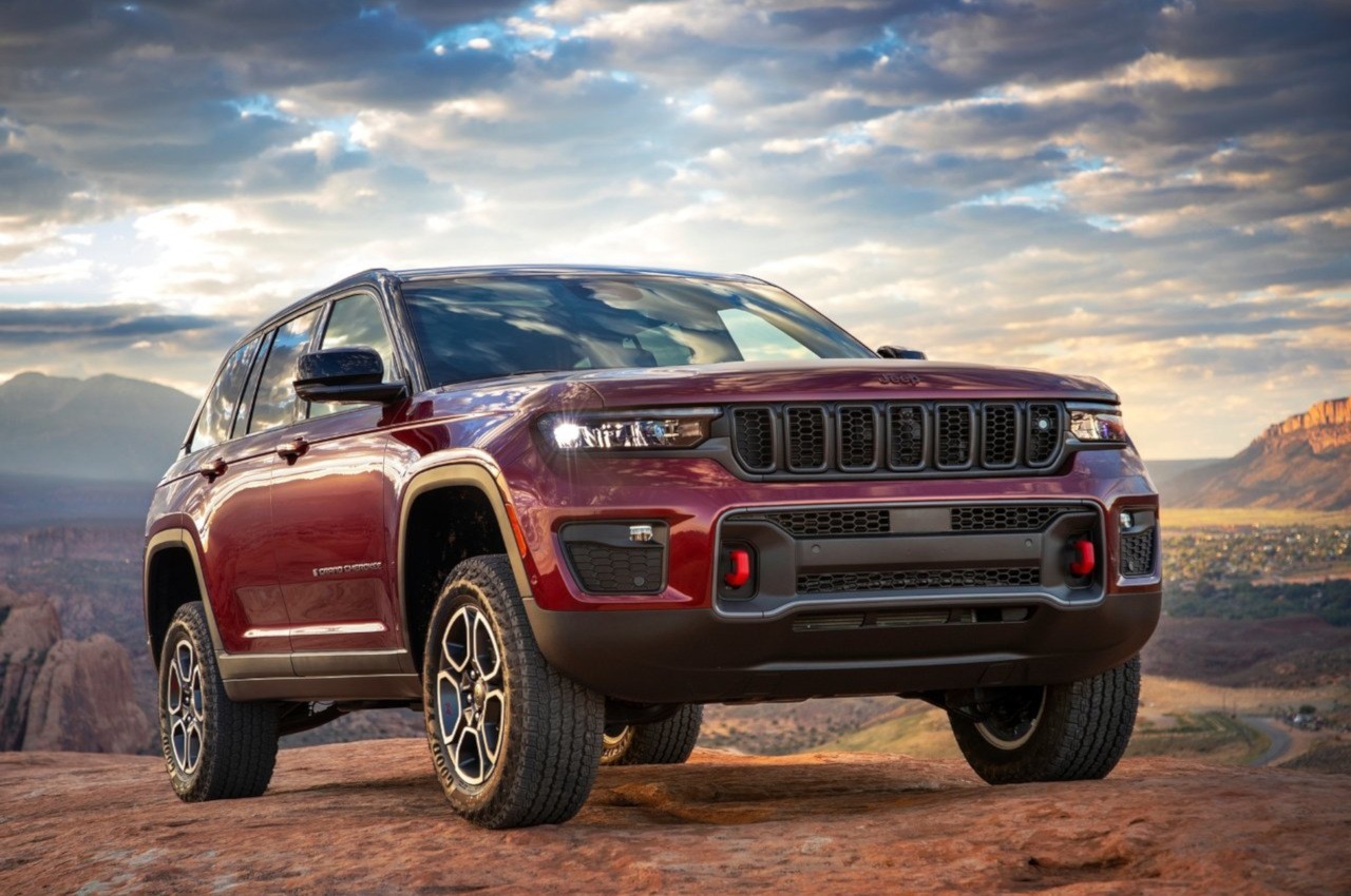 Jeep Grand Cherokee e Grand Cherokee 4xe 2022: immagini ufficiali