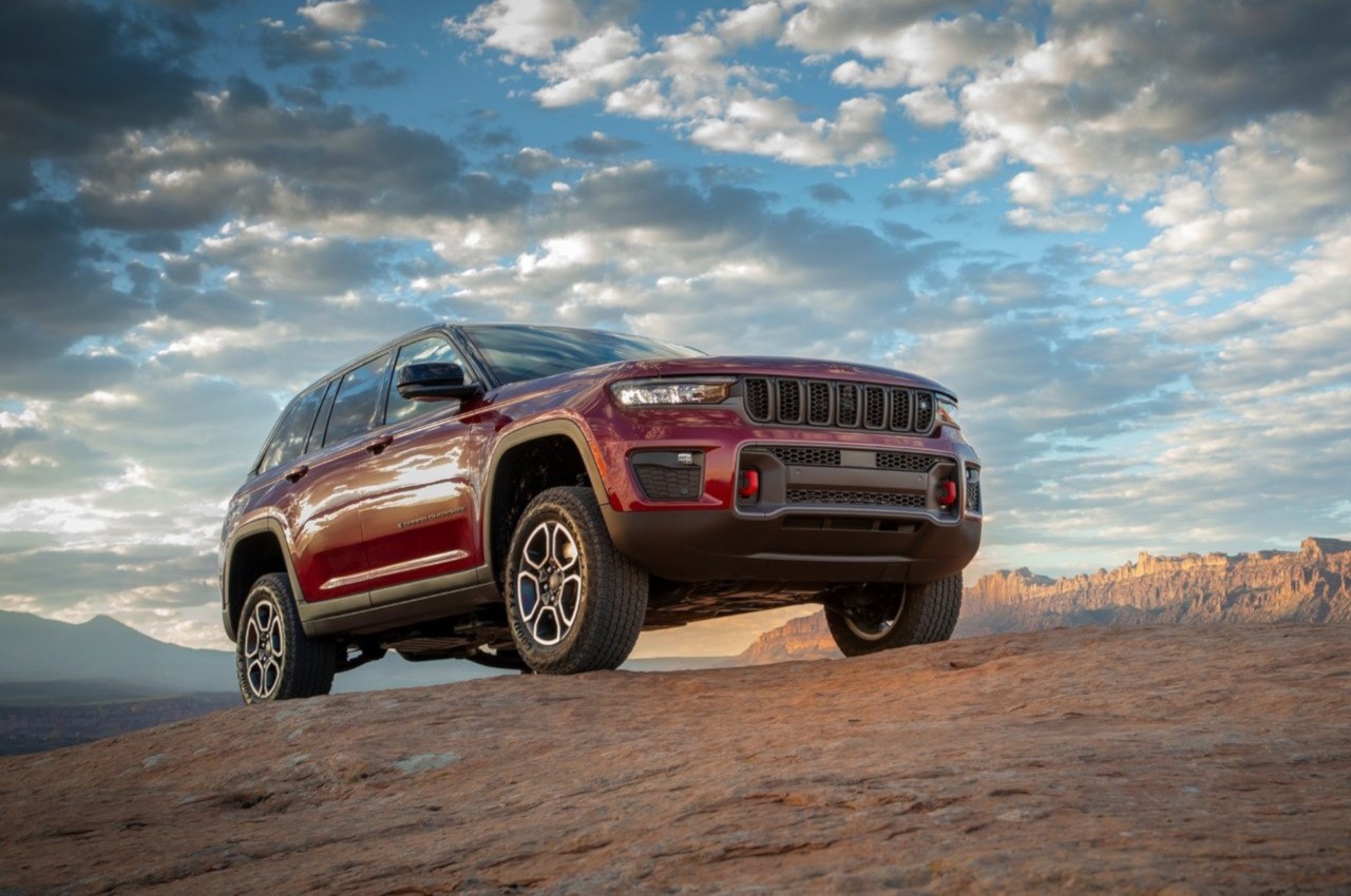 Jeep Grand Cherokee e Grand Cherokee 4xe 2022: immagini ufficiali