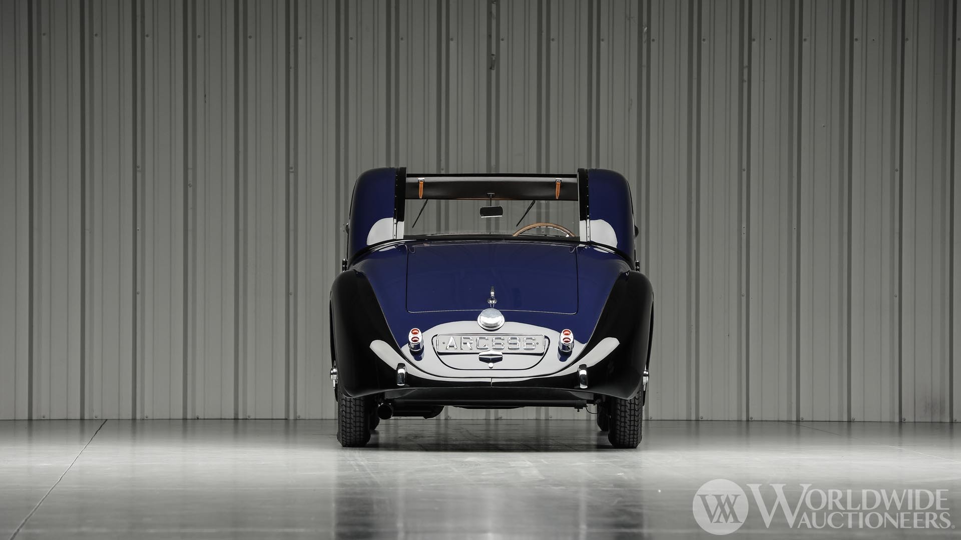 Bugatti Type 57C Atalante Coupe “Toit Ouvrant” in vendita: le immagini ufficiali