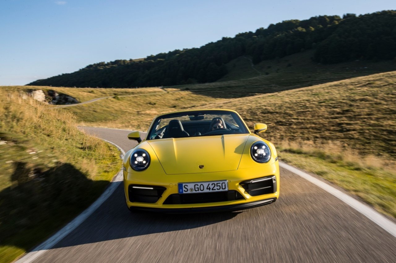 Porsche 911 Carrera GTS Cabriolet 2021: immagini ufficiali