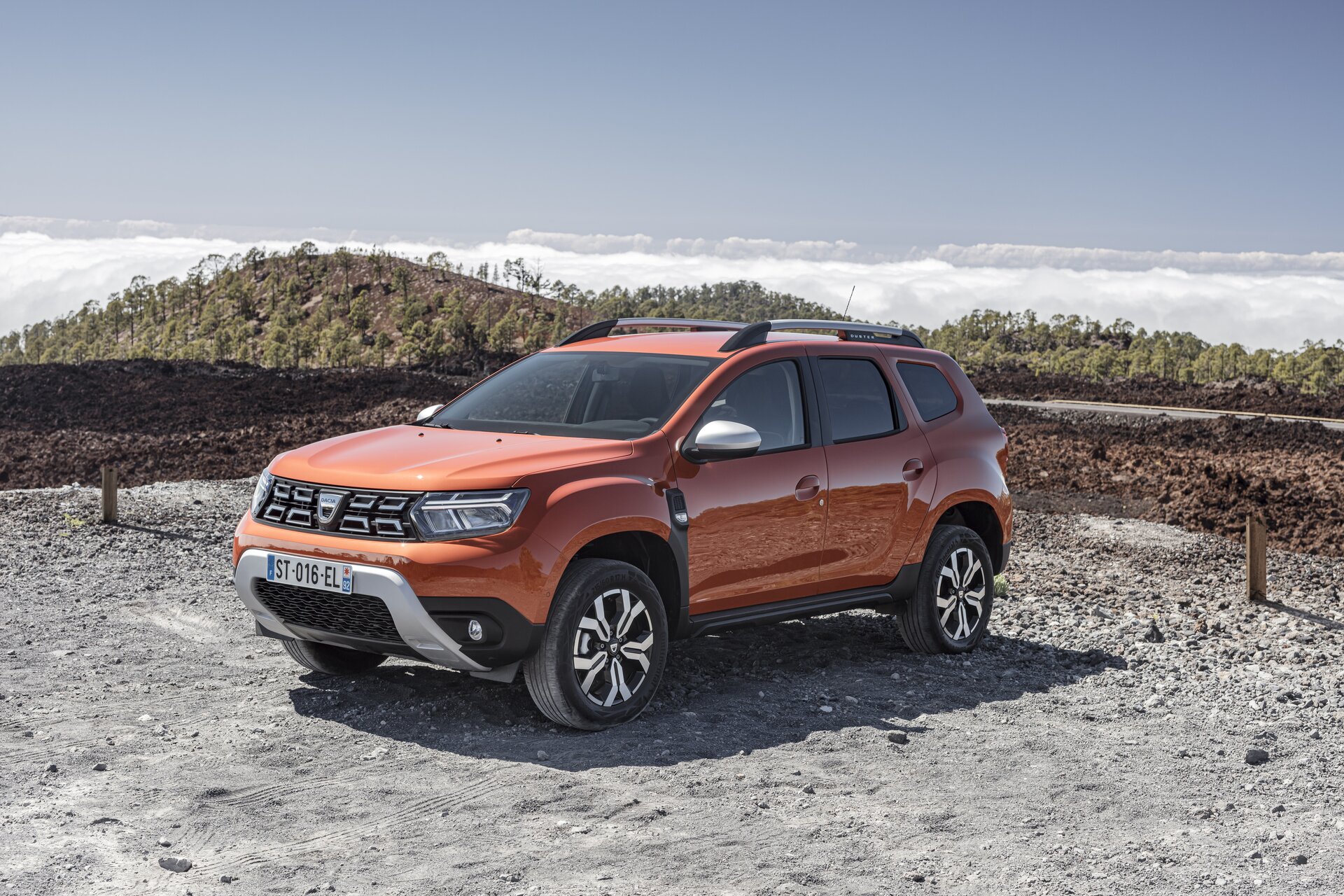 Dacia Duster 2022: le immagini ufficiali