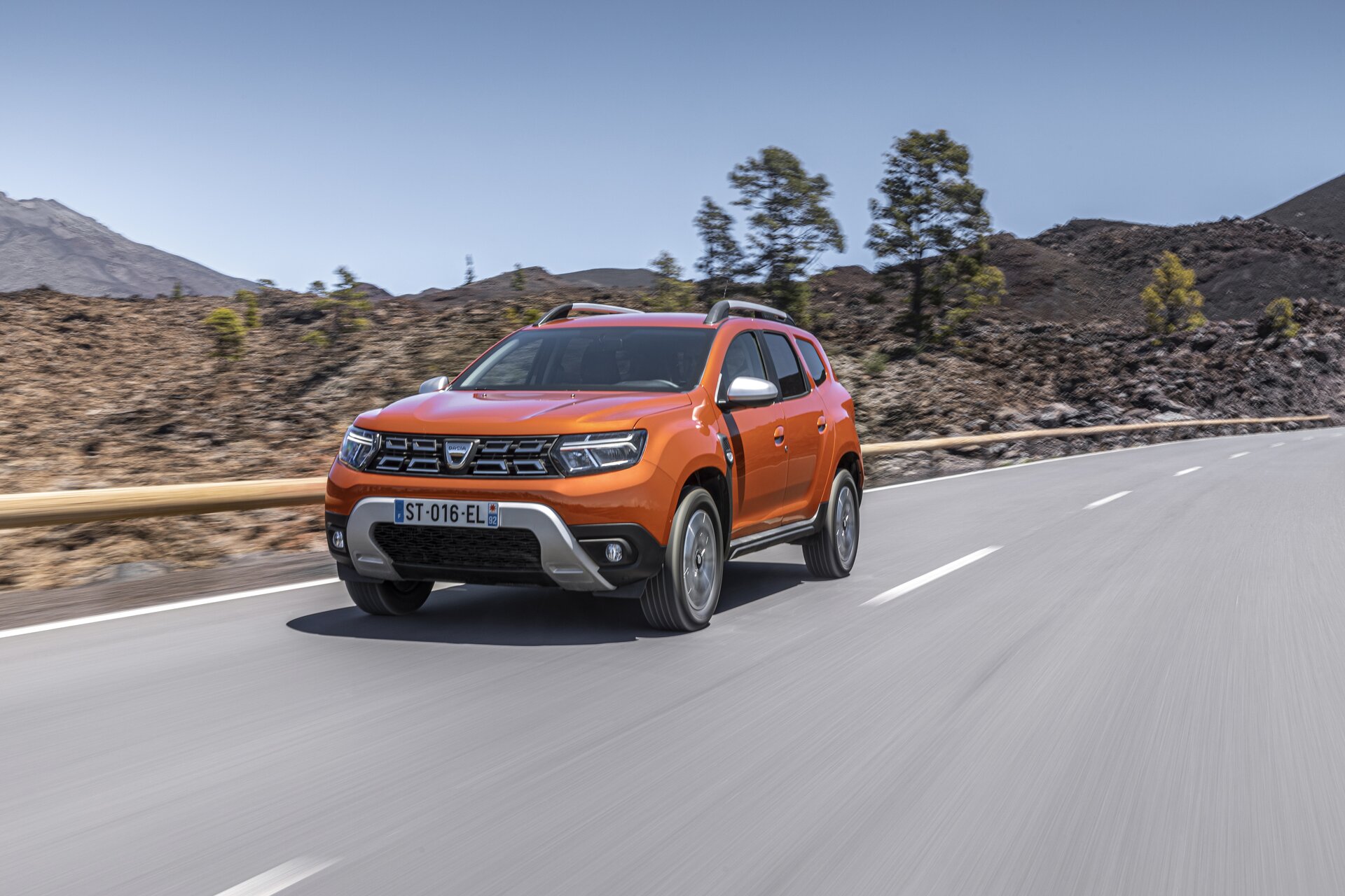 Dacia Duster 2022: le immagini ufficiali