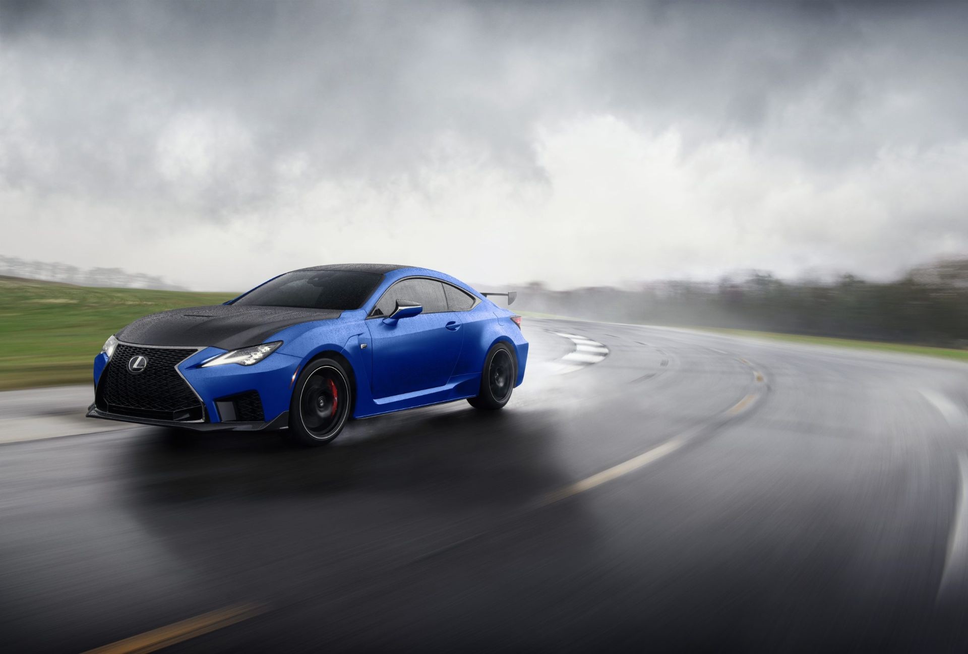 Lexus RC F And RC F Fuji Speedway Edition: le immagini ufficiali