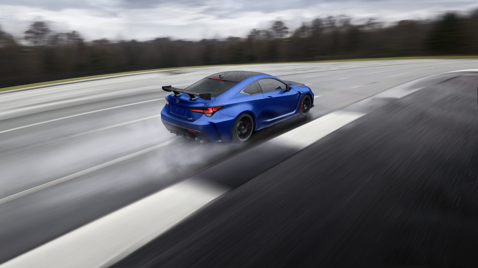 Lexus RC F And RC F Fuji Speedway Edition: le immagini ufficiali