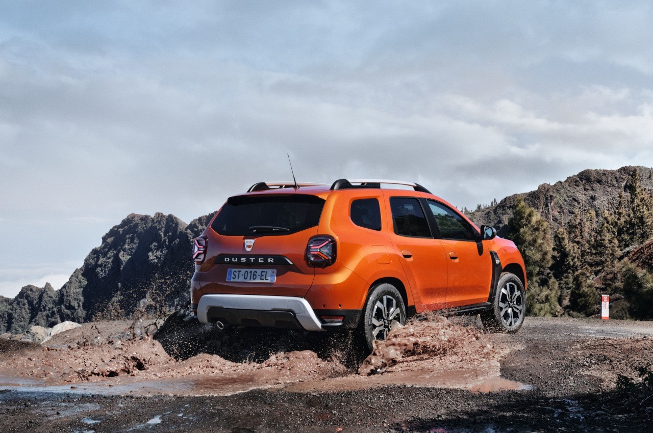 Dacia Duster 2022: immagini ufficiali