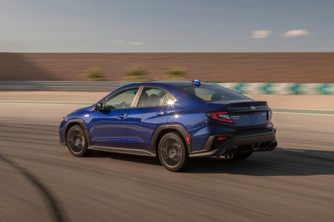 Subaru WRX 2022: immagini ufficiali