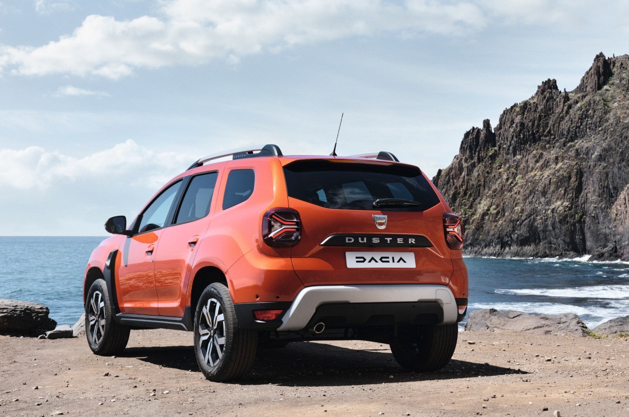 Dacia Duster 2022: immagini ufficiali