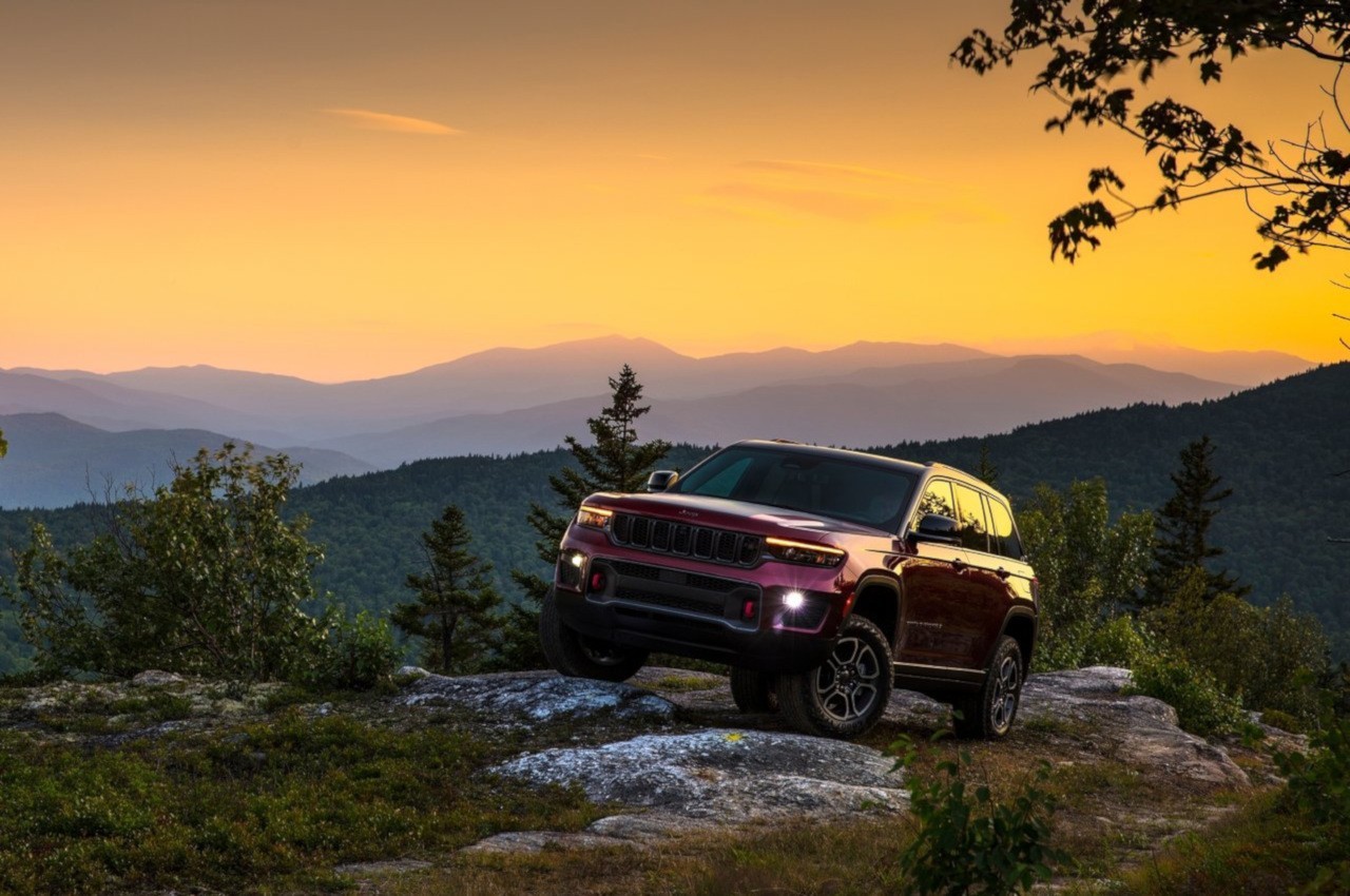 Jeep Grand Cherokee e Grand Cherokee 4xe 2022: immagini ufficiali