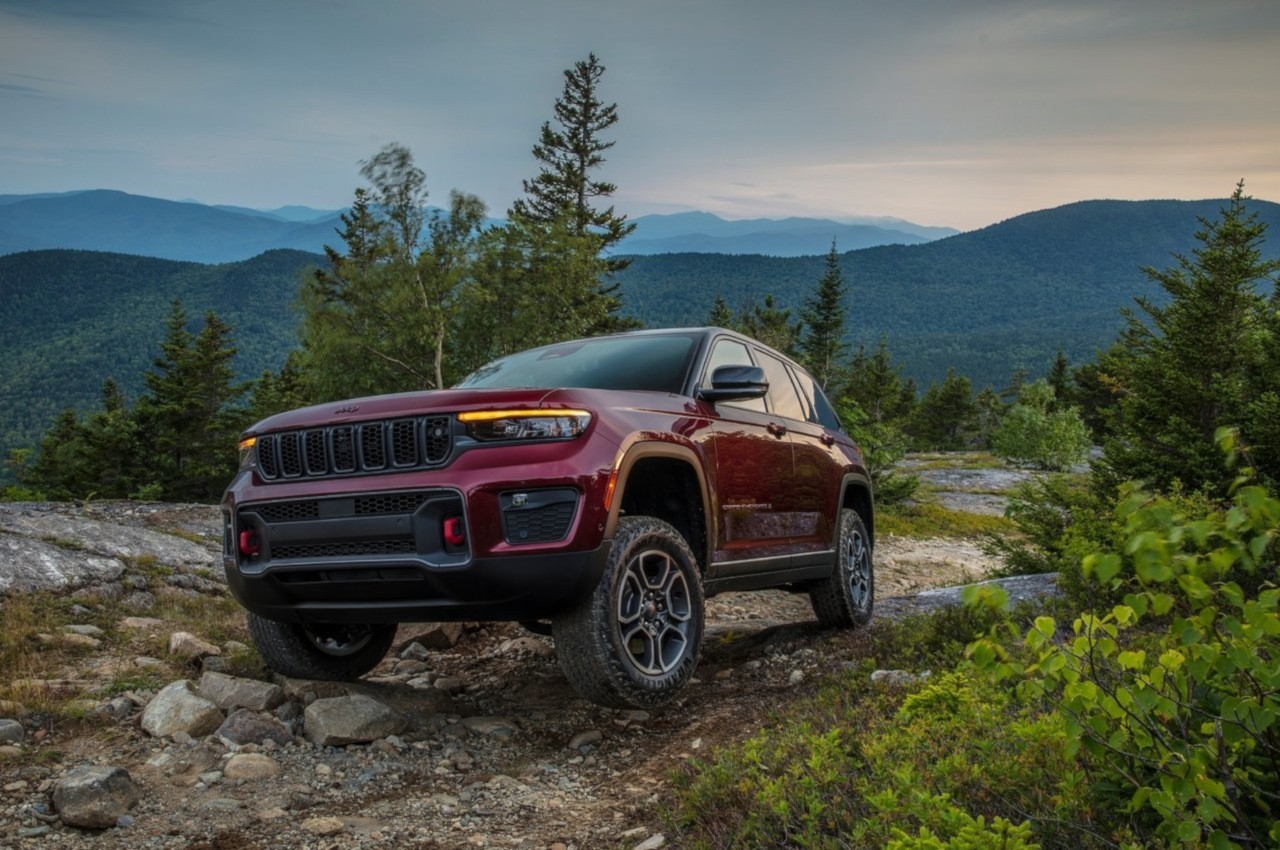 Jeep Grand Cherokee e Grand Cherokee 4xe 2022: immagini ufficiali