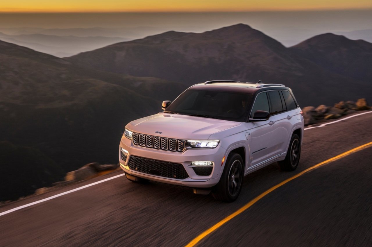 Jeep Grand Cherokee e Grand Cherokee 4xe 2022: immagini ufficiali