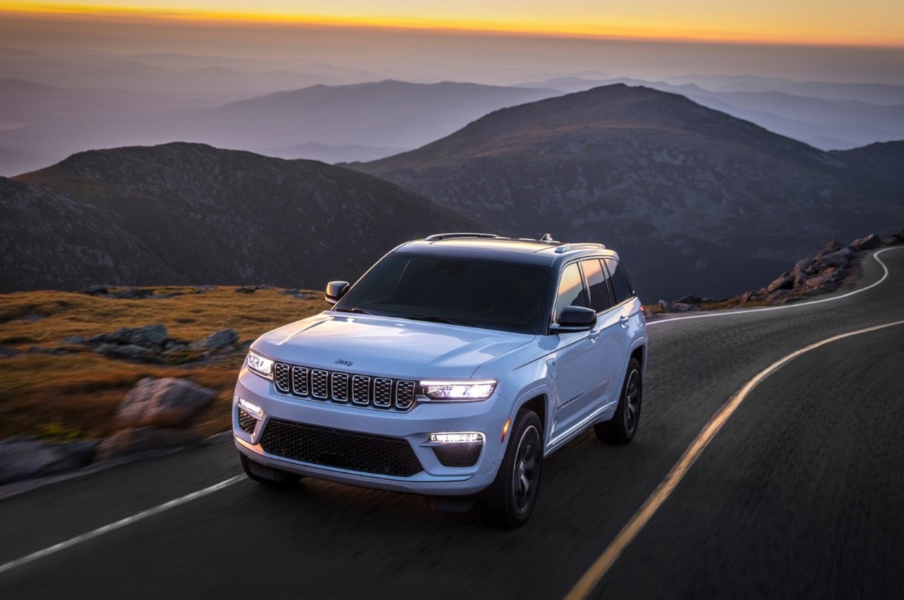 Jeep Grand Cherokee e Grand Cherokee 4xe 2022: immagini ufficiali