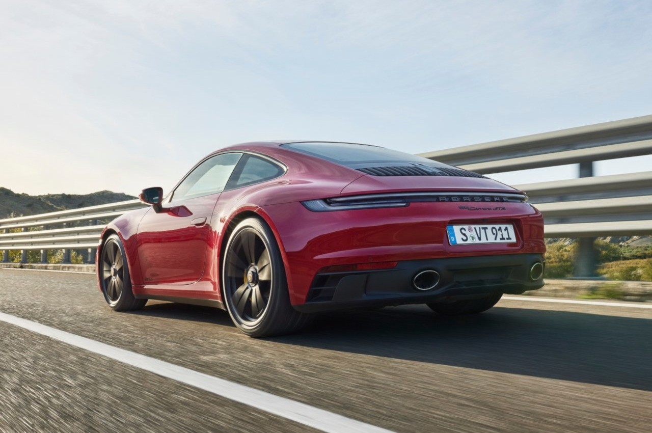 Porsche 911 Carrera GTS 2021: immagini ufficiali