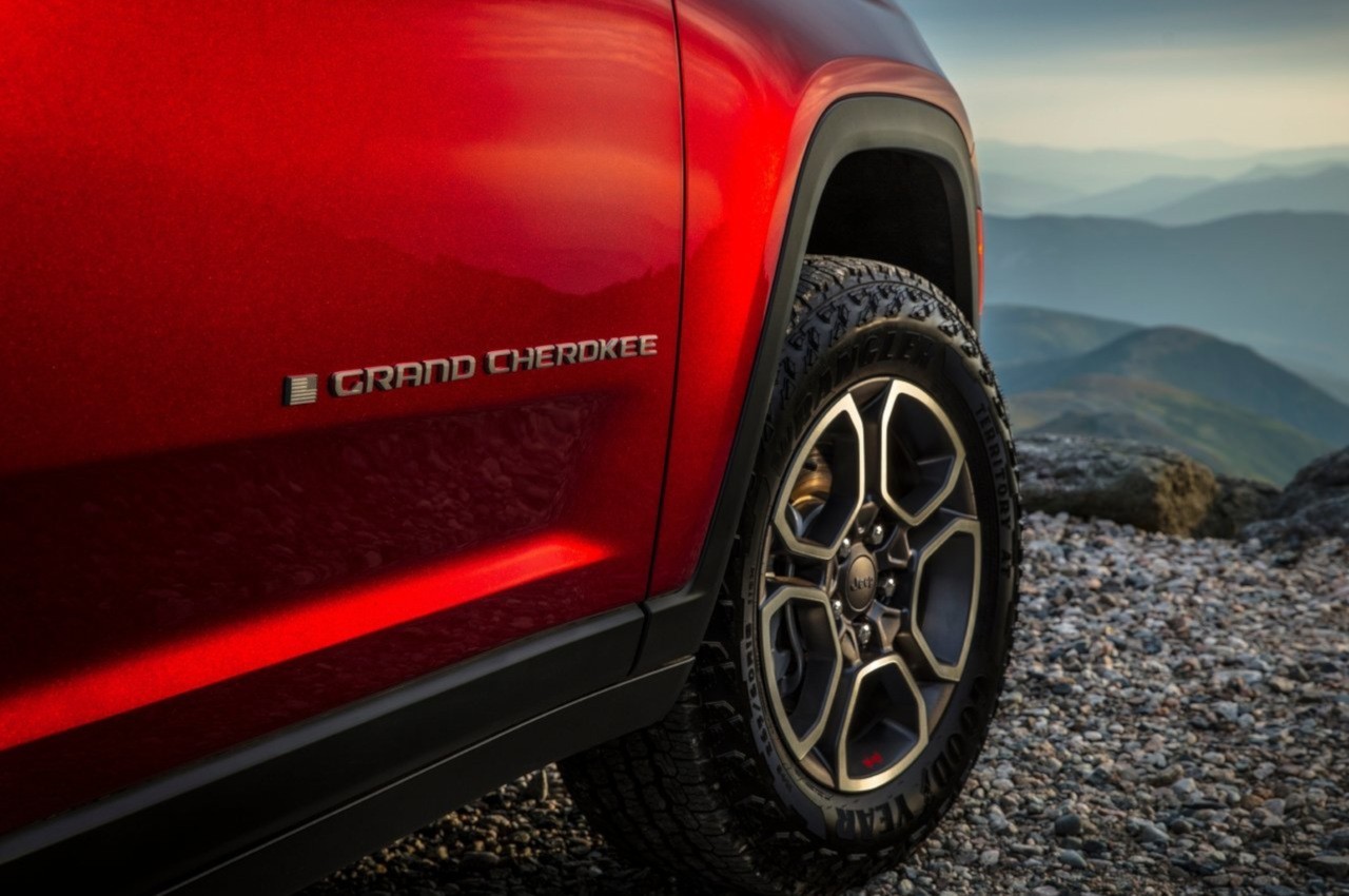 Jeep Grand Cherokee e Grand Cherokee 4xe 2022: immagini ufficiali