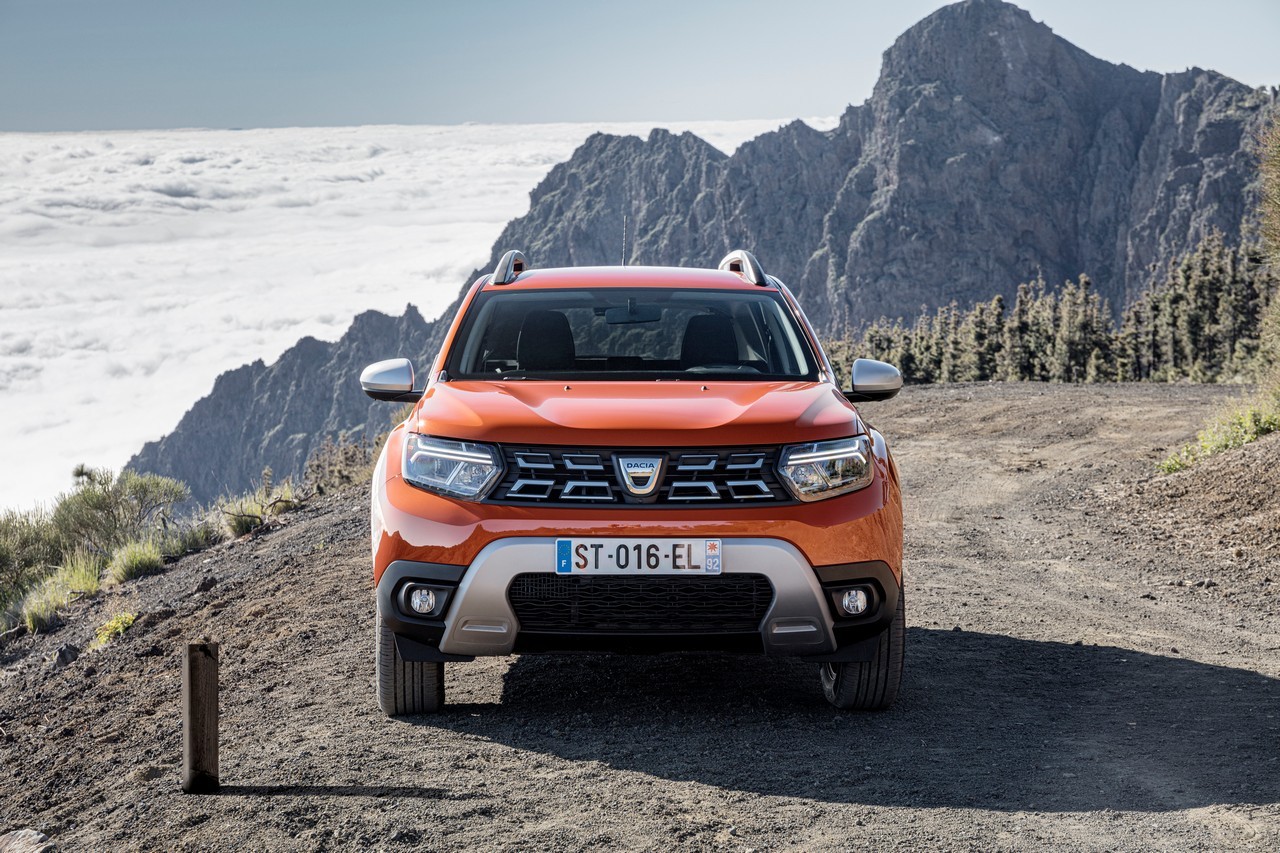 Dacia Duster 2022: immagini ufficiali