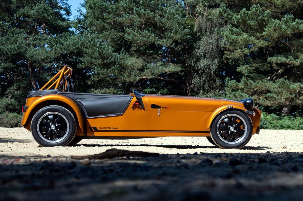 Caterham Seven 170 2022: immagini ufficiali