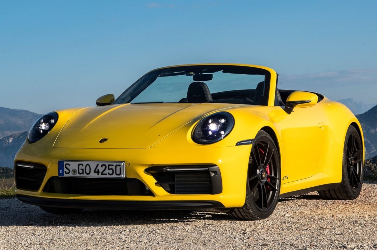 Porsche 911 Carrera GTS Cabriolet 2021: immagini ufficiali