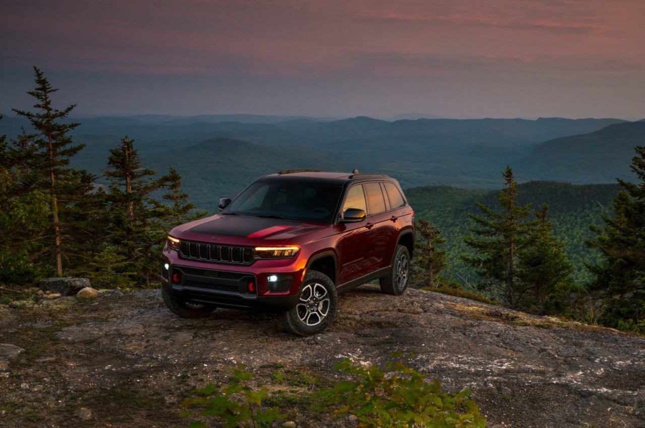 Jeep Grand Cherokee e Grand Cherokee 4xe 2022: immagini ufficiali