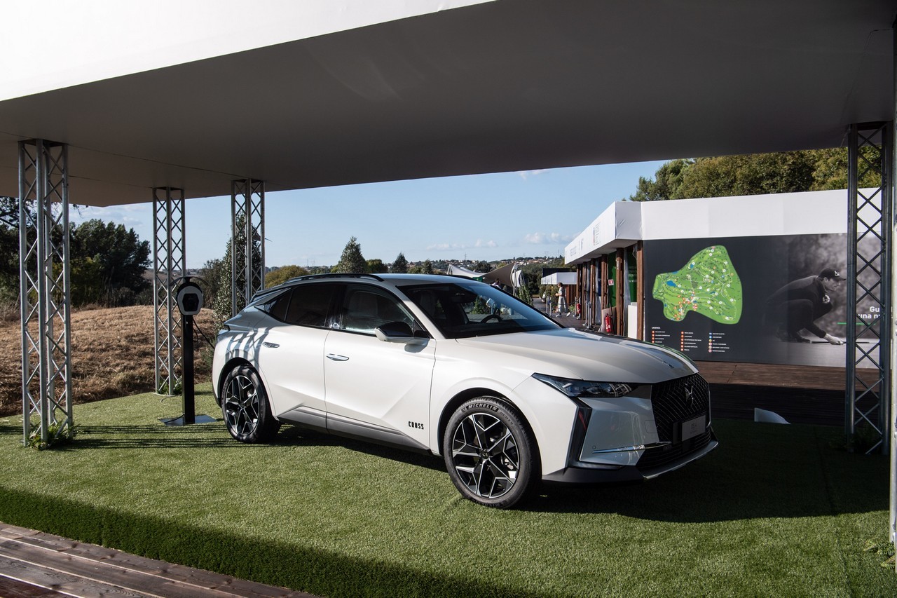 DS Automobiles, la gamma E-Tense agli Open d'Italia di golf 2021