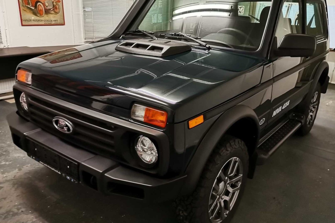 Lada Niva Legend 50th Anniversary 2021