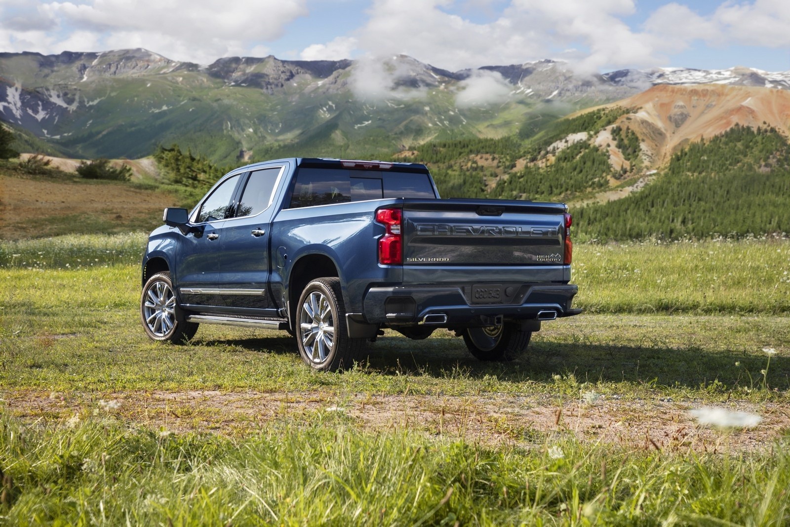 Chevrolet Silverado Model Year 2022: immagini ufficiali