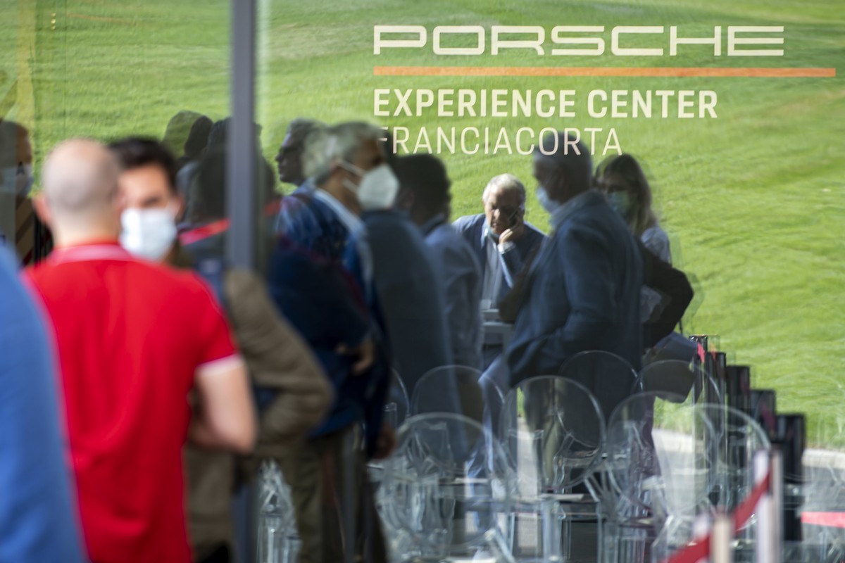 Porsche: apre l’Experience Center Franciacorta