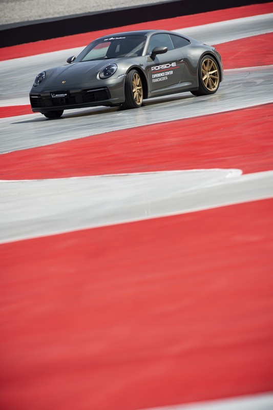 Porsche: apre l’Experience Center Franciacorta