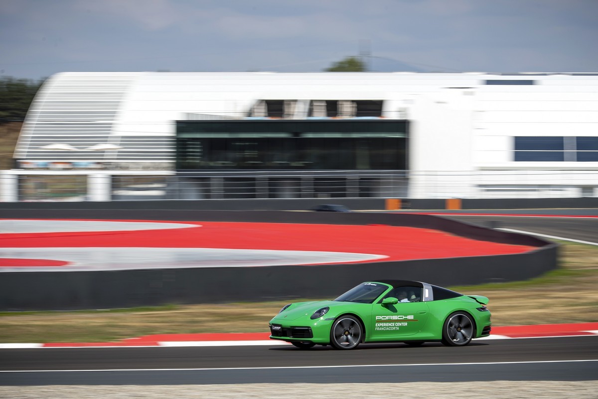 Porsche: apre l’Experience Center Franciacorta