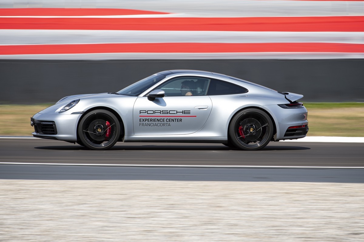 Porsche: apre l’Experience Center Franciacorta