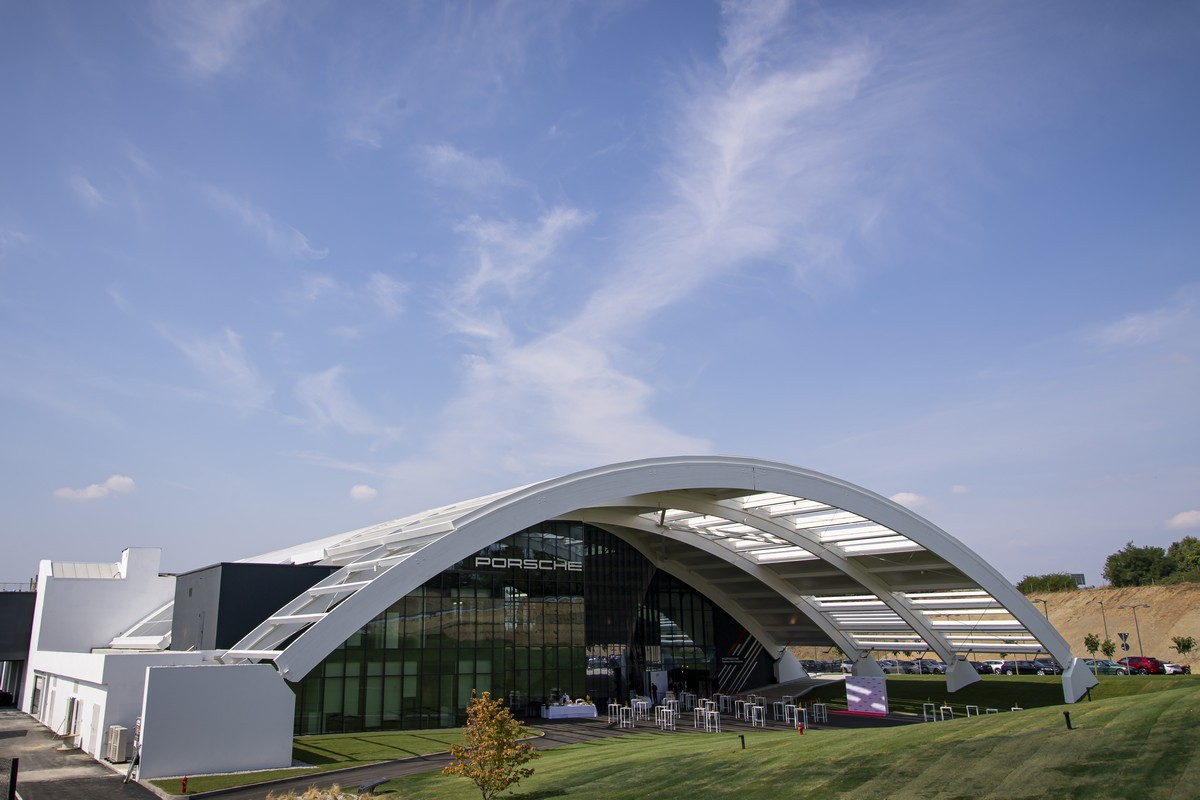 Porsche: apre l’Experience Center Franciacorta