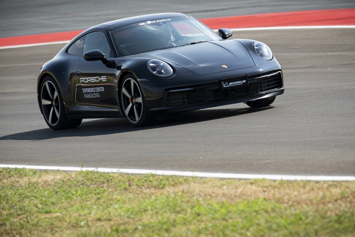 Porsche: apre l’Experience Center Franciacorta