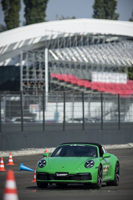 Porsche: apre l’Experience Center Franciacorta