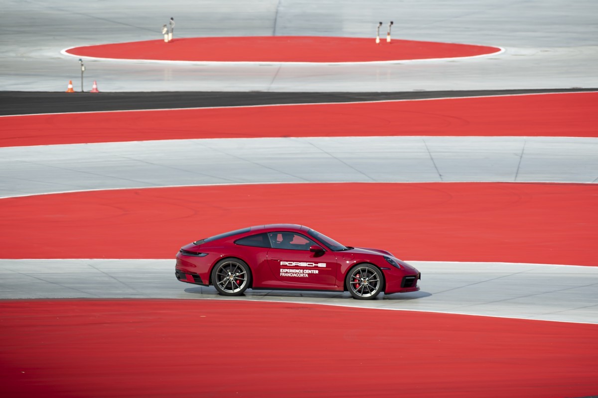 Porsche: apre l’Experience Center Franciacorta