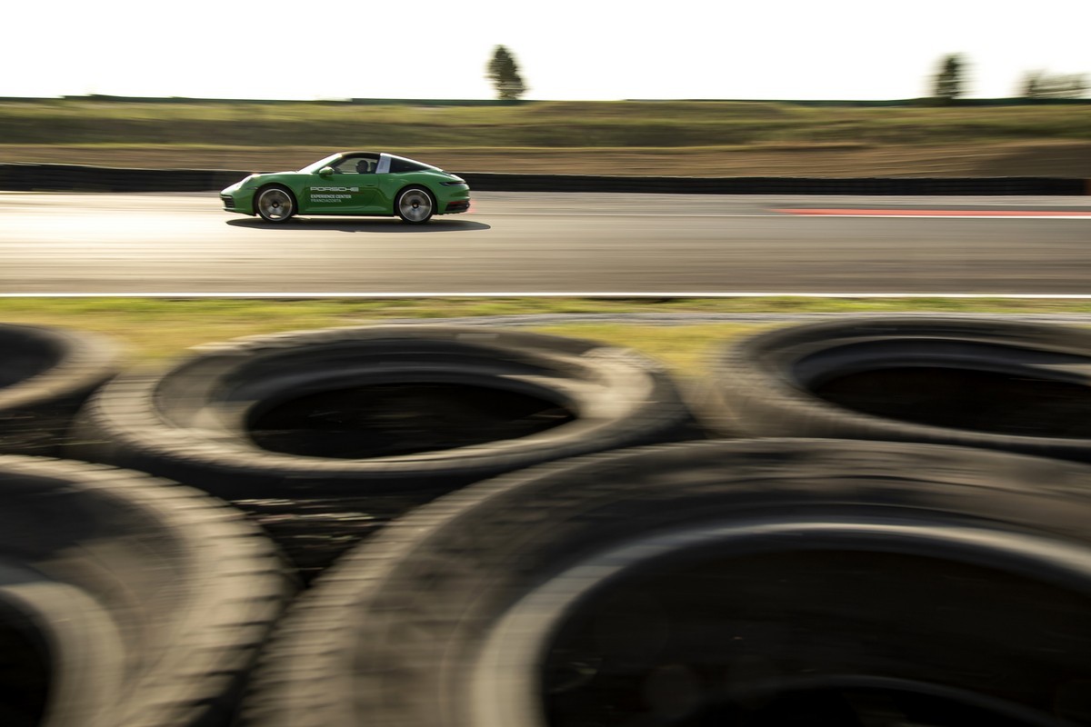 Porsche: apre l’Experience Center Franciacorta