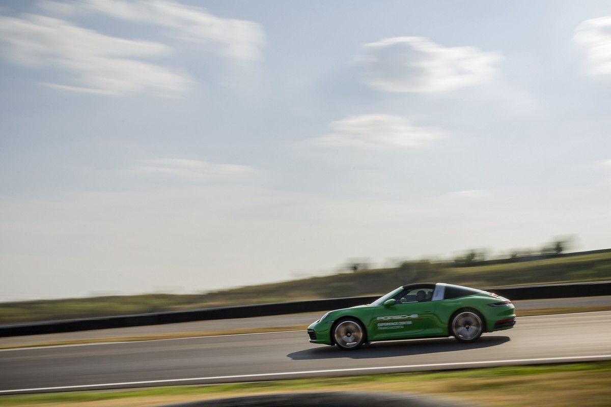 Porsche: apre l’Experience Center Franciacorta