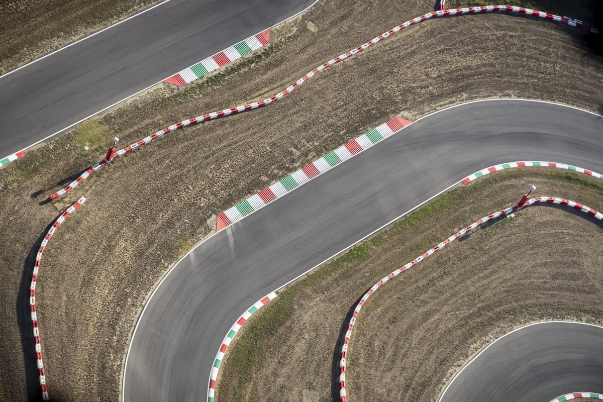 Porsche: apre l’Experience Center Franciacorta