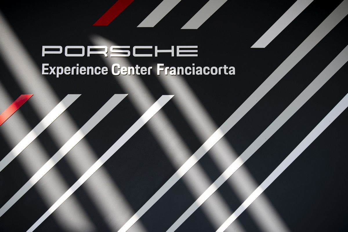 Porsche: apre l’Experience Center Franciacorta