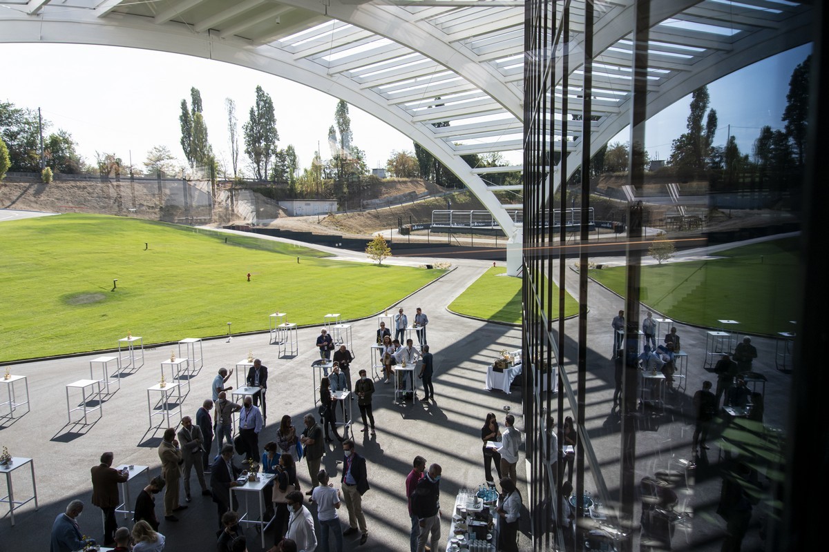 Porsche: apre l’Experience Center Franciacorta