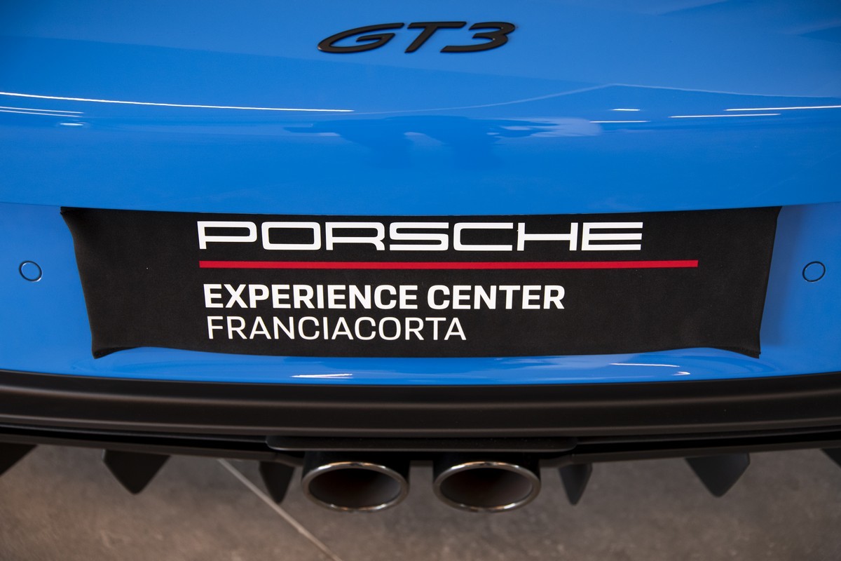 Porsche: apre l’Experience Center Franciacorta