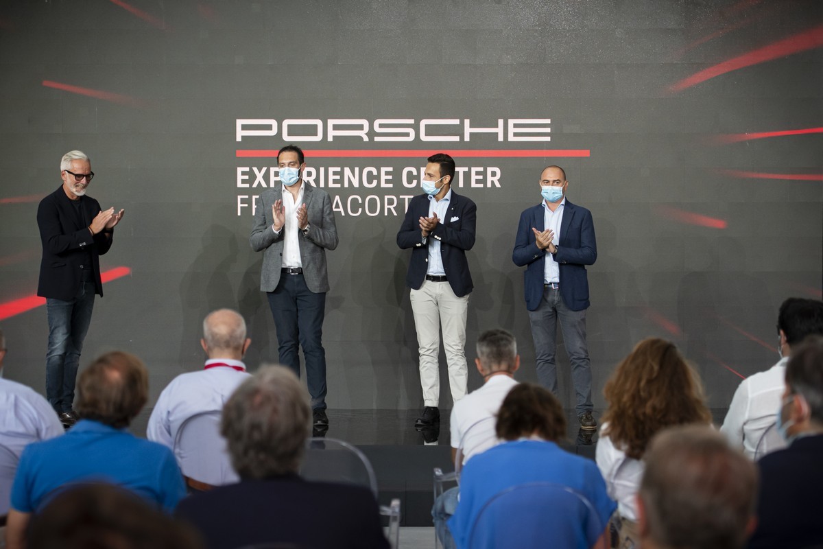 Porsche: apre l’Experience Center Franciacorta