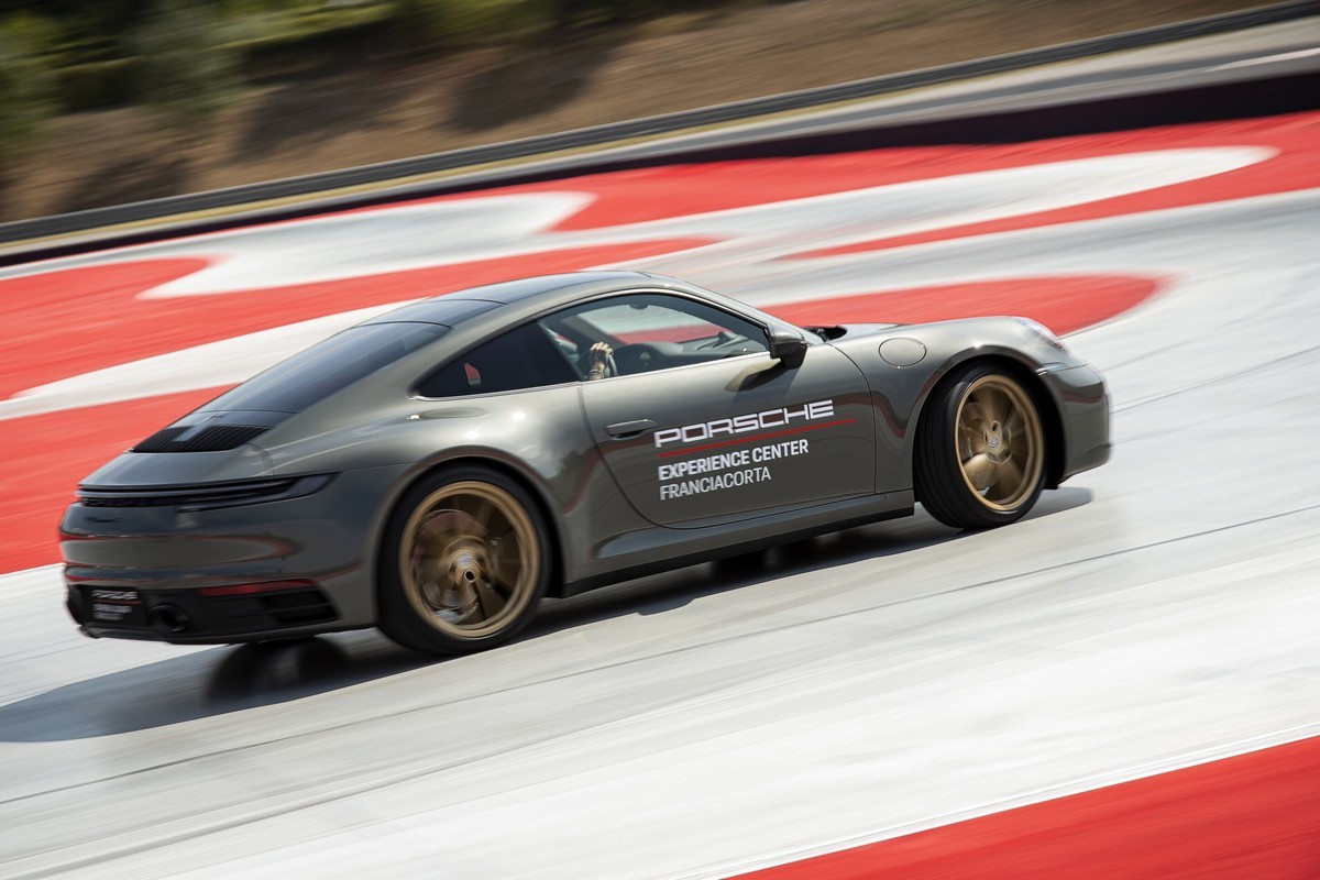 Porsche: apre l’Experience Center Franciacorta