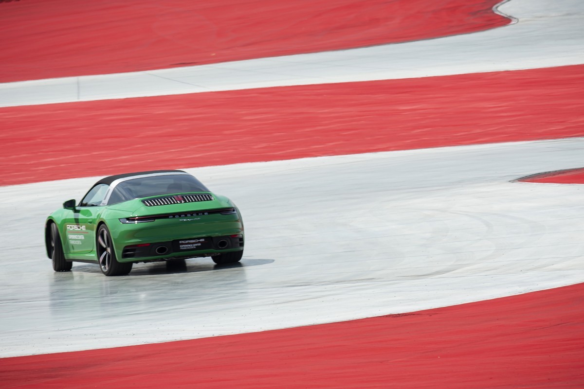 Porsche: apre l’Experience Center Franciacorta