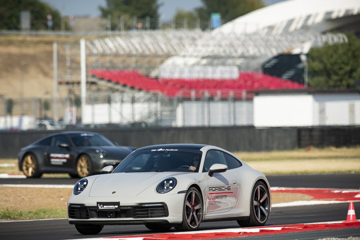 Porsche: apre l’Experience Center Franciacorta