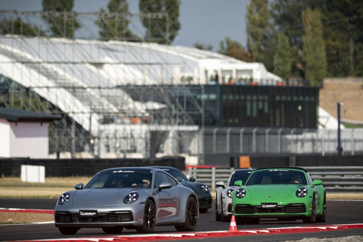 Porsche: apre l’Experience Center Franciacorta