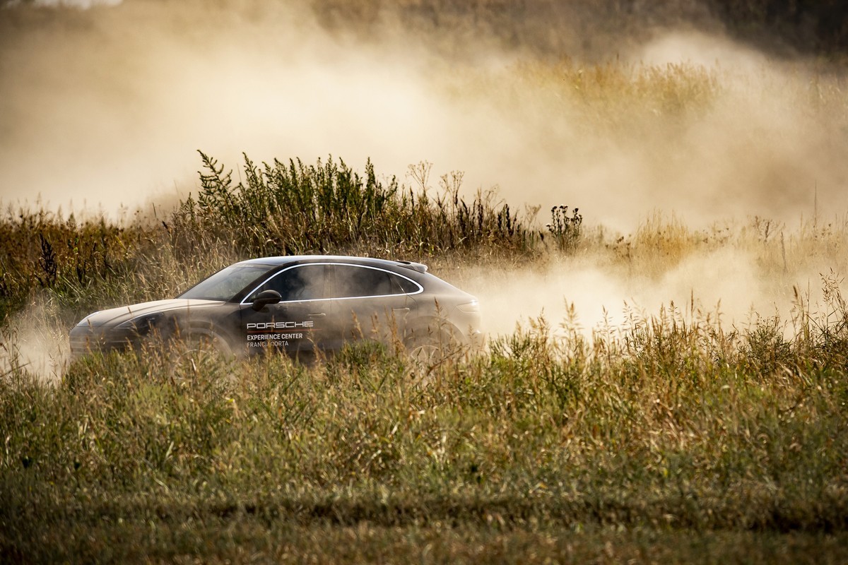 Porsche: apre l’Experience Center Franciacorta