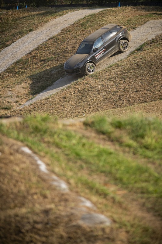 Porsche: apre l’Experience Center Franciacorta