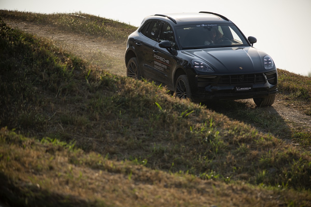 Porsche: apre l’Experience Center Franciacorta