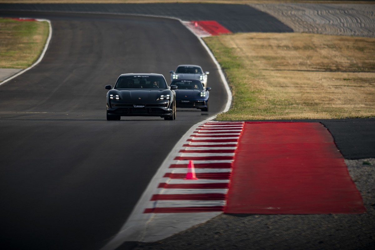 Porsche: apre l’Experience Center Franciacorta