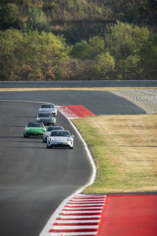 Porsche: apre l’Experience Center Franciacorta