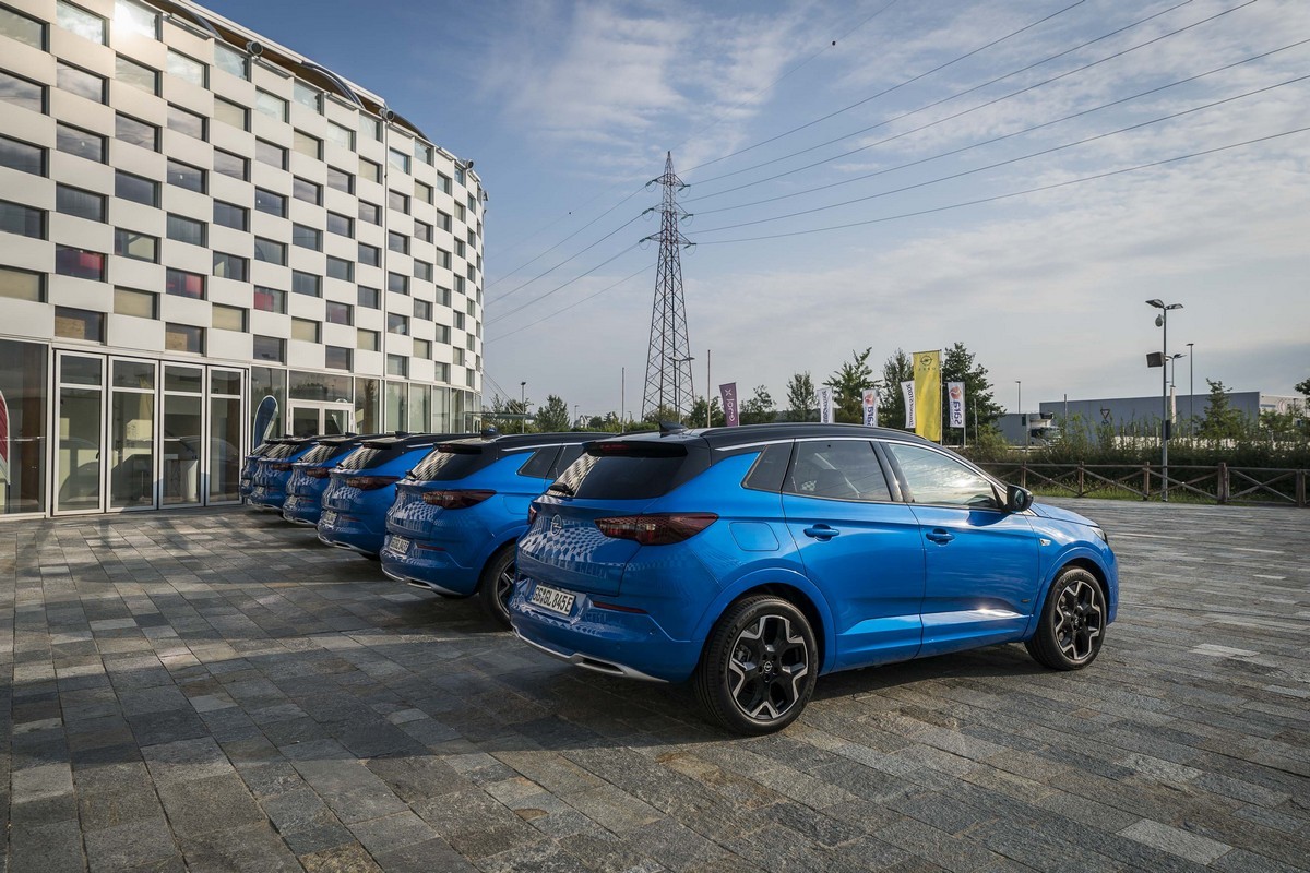 Nuova Opel Grandland: primo contatto